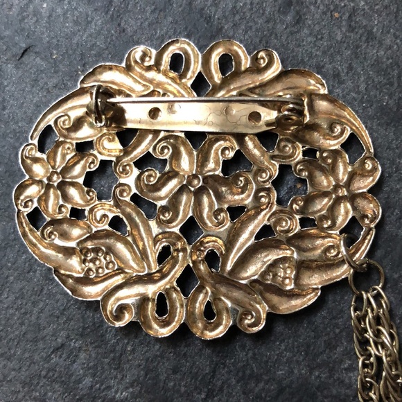 ornate art nouveau gold tone vintage pin - Picture 5 of 6